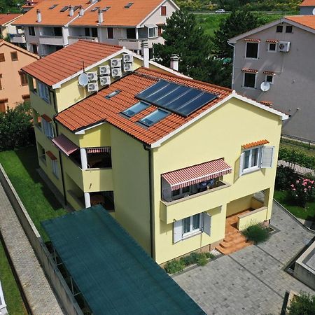 Apartments Luni Baška Eksteriør bilde