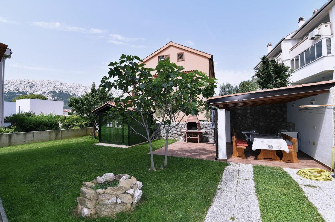Apartments Luni Baška Eksteriør bilde
